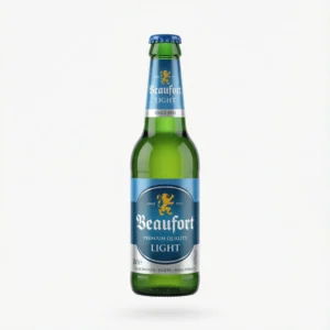 Vue de face de la BIERE EN BOUTEILLE BEAUFORT LIGHT 65CL, une bouteille en verre vert avec une étiquette bleue et argentée.