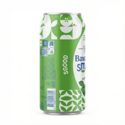 Vue latérale de la bière en canette Bavaria Pomme 50cl, une canette en aluminium au design moderne vert et blanc.