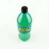 Vue de dessus de la bouteille en plastique BUBBLE UP BITTER LEMON 1.25ML, verte avec un bouchon noir et une étiquette bleue.