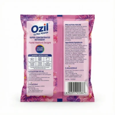 Vue arrière du sachet rose et violet du DETERGENT OZIL ULTRA POWER FLORAL 100G, avec ses instructions d'utilisation.