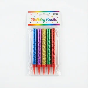 Vue de face d'un pack de 6 bougies FEU D ARTIFICE GM PIECE multicolores brillantes dans leur emballage plastique transparent.