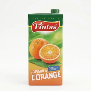 FRUTAS ORANGE 1L - vue face Bouteille jus orange Frutas vue de face fond clair