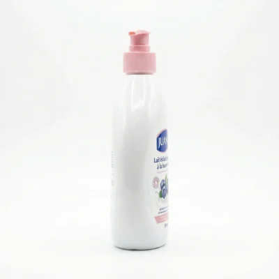 Vue latérale du flacon Juan busserole 500ml debout.