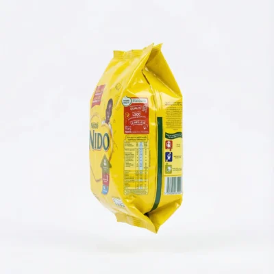 Sachet jaune brillant de NIDO EN SACHET 350G en vue de latérale, avec ses informations nutritionnelles bien visibles.