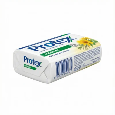 Vue latérale du savon PROTEX PHARMAPUR HERBAL 150G dans son emballage papier blanc, bleu et vert avec des fleurs jaunes.