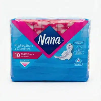 Vue de face du paquet rectangulaire de serviettes hygiéniques Nana Maxi Normal dans son emballage plastique bleu et rose vif.