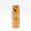Flacon de vitamine E Juan 60ml posé devant fond neutre.